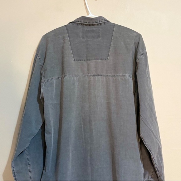 Vintage Levi's Gray Oversized Cotton Button Up Shirt Embroidered Logo - Picture 15 of 16